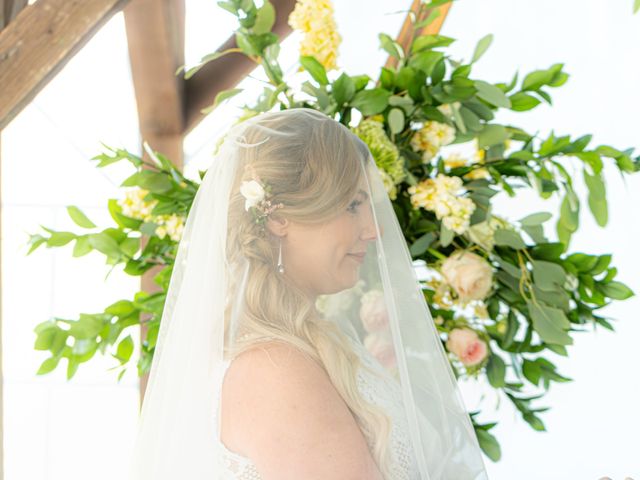 Phil and Ana&apos;s wedding in Saint-Joseph-du-Lac, Quebec 18