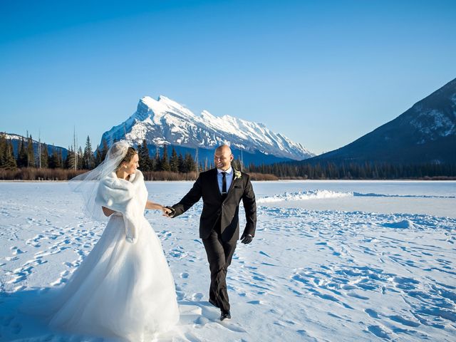 Ari and Jennifer&apos;s wedding in Banff, Alberta 14