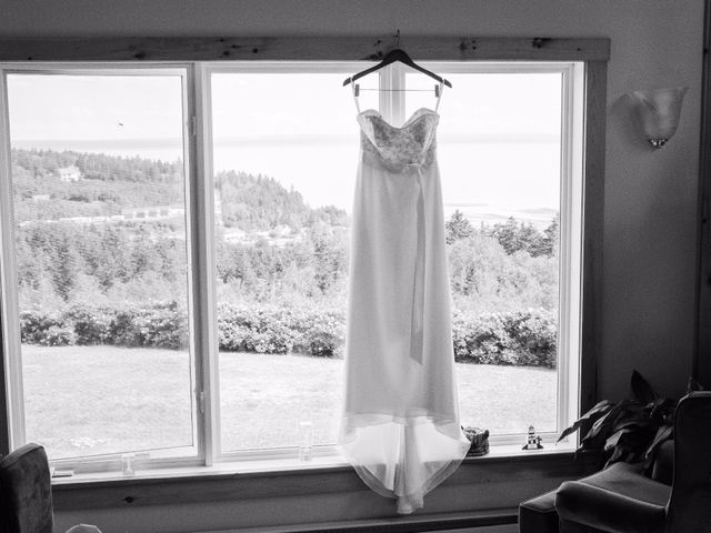 Tim and Jennifer's wedding in Fundy National Park, New Brunswick 5