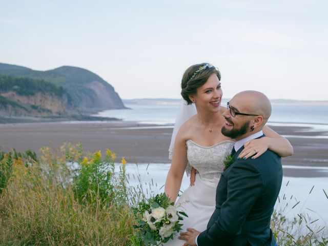 Tim and Jennifer&apos;s wedding in Fundy National Park, New Brunswick 31