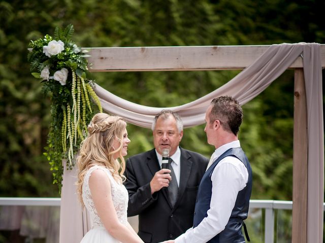 Pamela and Michael&apos;s wedding in Squamish, British Columbia 11
