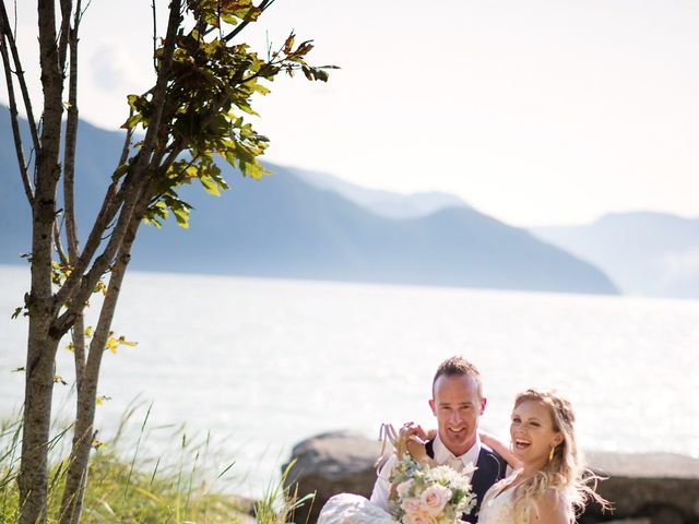 Pamela and Michael&apos;s wedding in Squamish, British Columbia 53