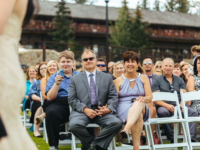 Graeme and Stephanie&apos;s wedding in Jasper, Alberta 19