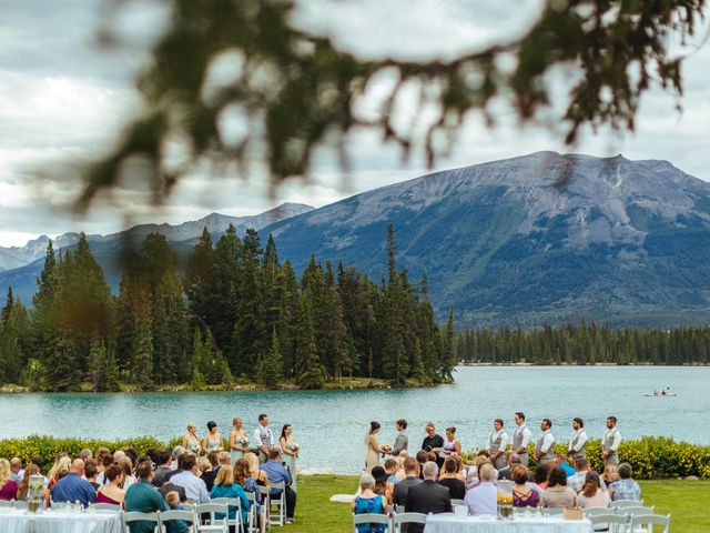 Graeme and Stephanie&apos;s wedding in Jasper, Alberta 20