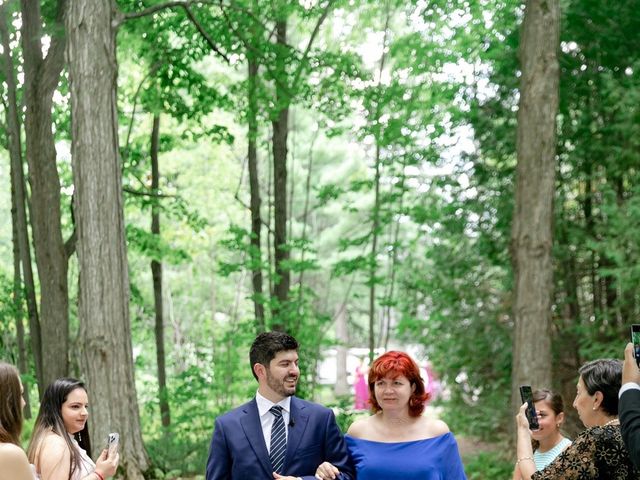 Paulo and Mayra&apos;s wedding in Beaverton, Ontario 27