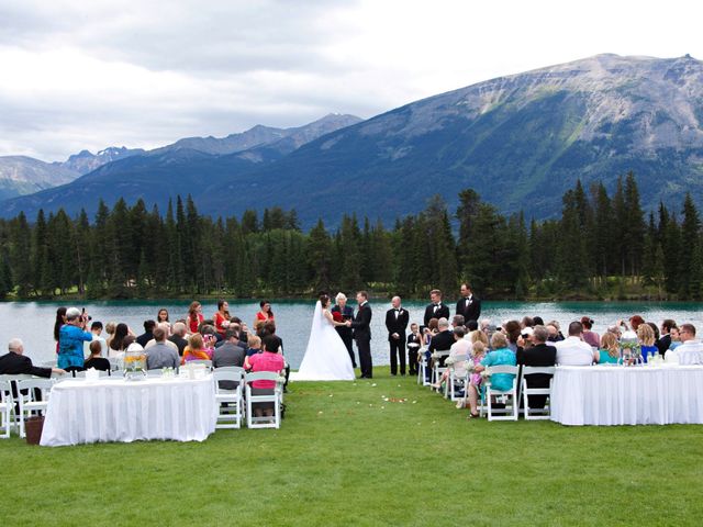 Richard and Lucianna&apos;s wedding in Jasper, Alberta 6