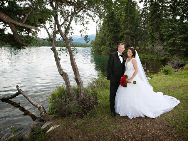 Richard and Lucianna&apos;s wedding in Jasper, Alberta 13