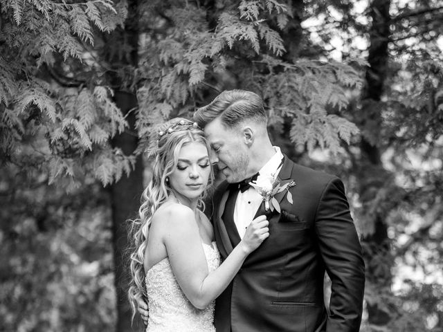 Kyle and Erin&apos;s wedding in Orangeville, Ontario 32