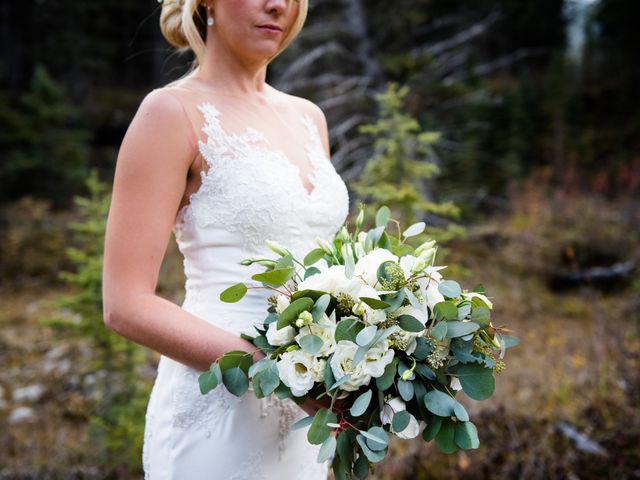 Riley Frame and Kimberly White&apos;s wedding in Canmore, Alberta 32