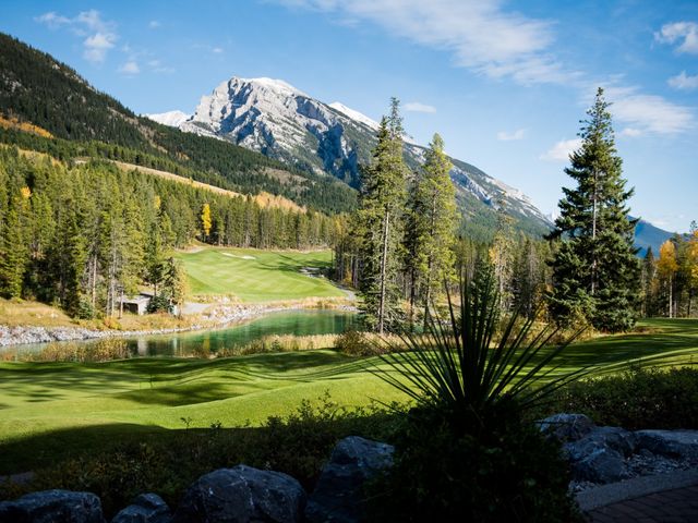 Riley Frame and Kimberly White&apos;s wedding in Canmore, Alberta 58