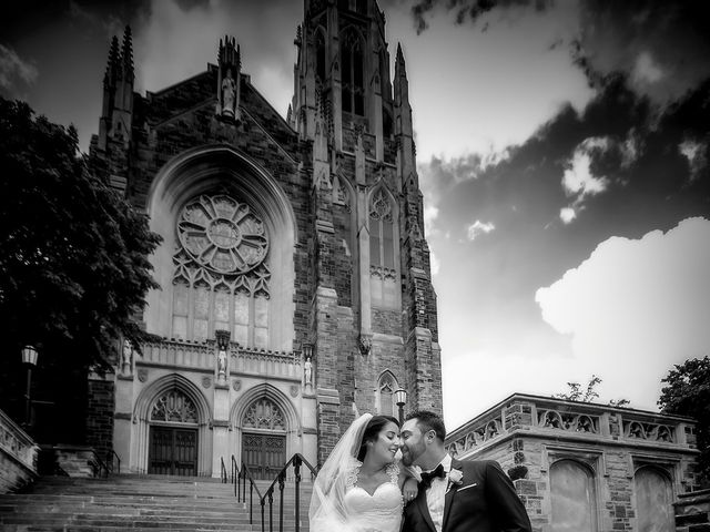 Anthony and Savannah&apos;s wedding in Hamilton, Ontario 11