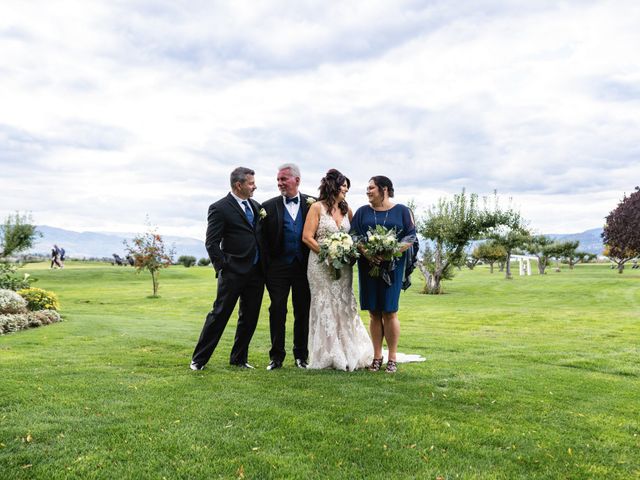 Dan and Michele&apos;s wedding in Kelowna, British Columbia 23