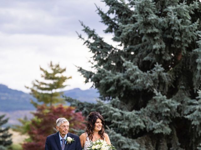 Dan and Michele&apos;s wedding in Kelowna, British Columbia 36