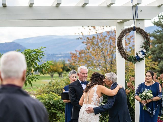 Dan and Michele&apos;s wedding in Kelowna, British Columbia 40