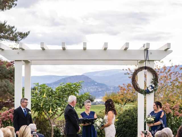 Dan and Michele&apos;s wedding in Kelowna, British Columbia 43