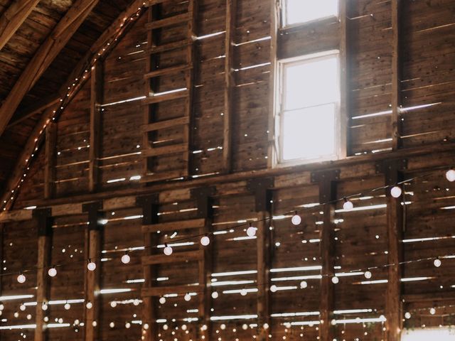 Kaylin and Kaitlyn's wedding in Bridgetown, Nova Scotia 5