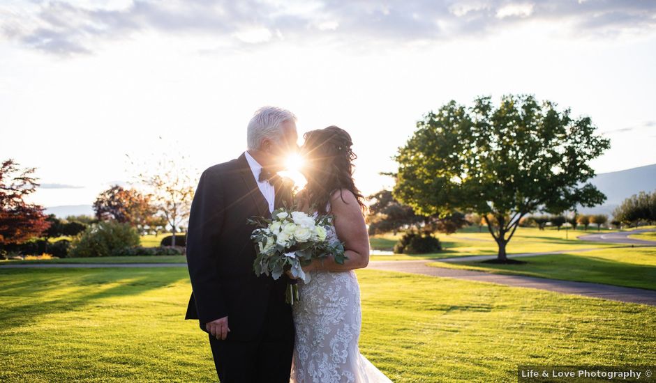 Dan and Michele's wedding in Kelowna, British Columbia