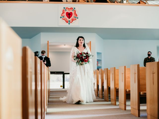 Michael and Samantha&apos;s wedding in Pembroke, Ontario 9