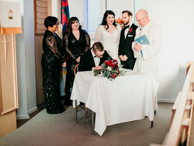 Michael and Samantha&apos;s wedding in Pembroke, Ontario 16