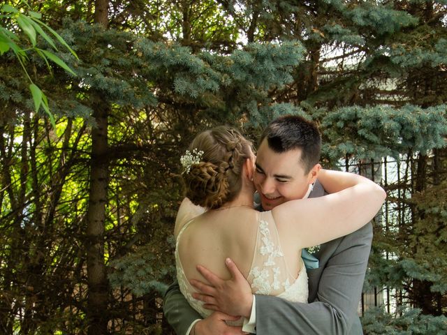 Riana and Taylor's wedding in Edmonton, Alberta 38