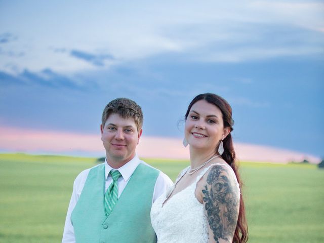 Jason and Madison&apos;s wedding in Trochu, Alberta 12