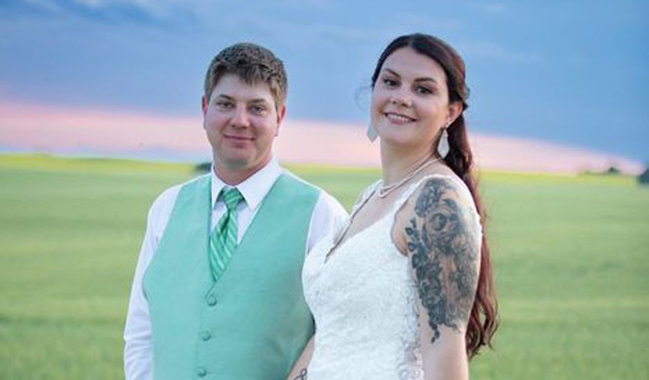 Jason and Madison's wedding in Trochu, Alberta