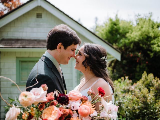 Julia and Daniel's wedding in Victoria, British Columbia 11