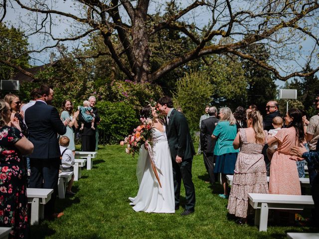 Julia and Daniel's wedding in Victoria, British Columbia 2