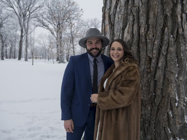 Breanne and Curtis&apos;s wedding in Winnipeg, Manitoba 8