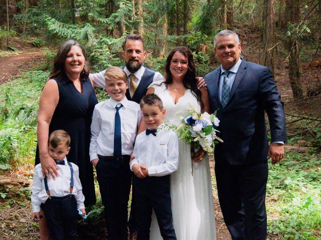 Justin and Jessica&apos;s wedding in Nanaimo, British Columbia 9