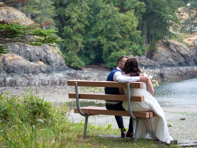 Justin and Jessica&apos;s wedding in Nanaimo, British Columbia 24