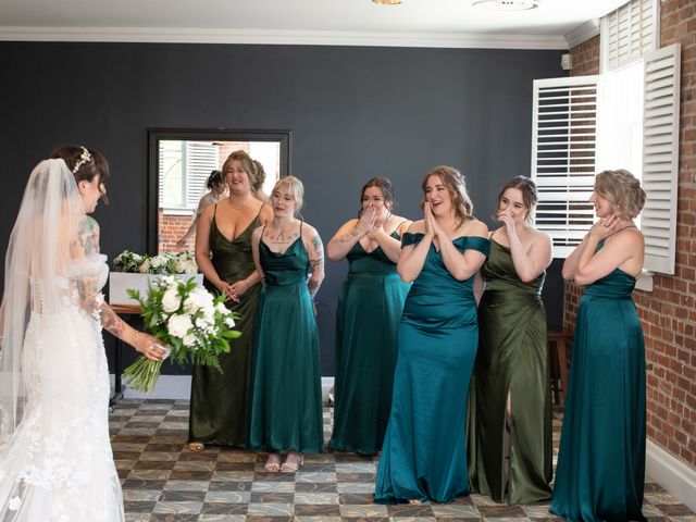 David and Madeline's wedding in Niagara on the Lake, Ontario 16