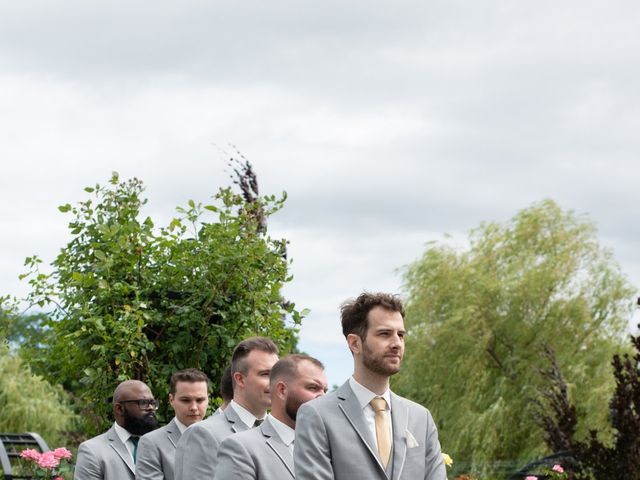 David and Madeline's wedding in Niagara on the Lake, Ontario 23
