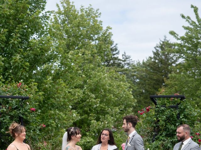 David and Madeline's wedding in Niagara on the Lake, Ontario 34