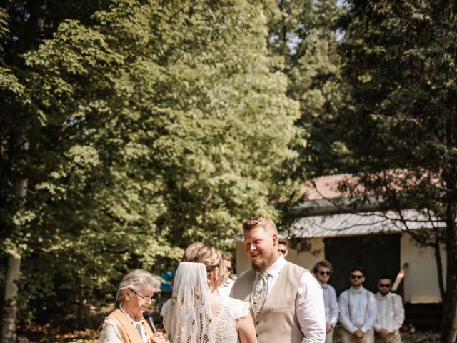 Jarrett and Emily&apos;s wedding in Huntsville, Ontario 23