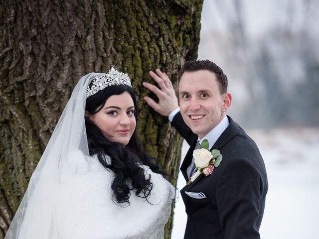 Nathaniel and Katie&apos;s wedding in Niagara Falls, Ontario 23