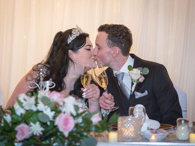 Nathaniel and Katie&apos;s wedding in Niagara Falls, Ontario 27