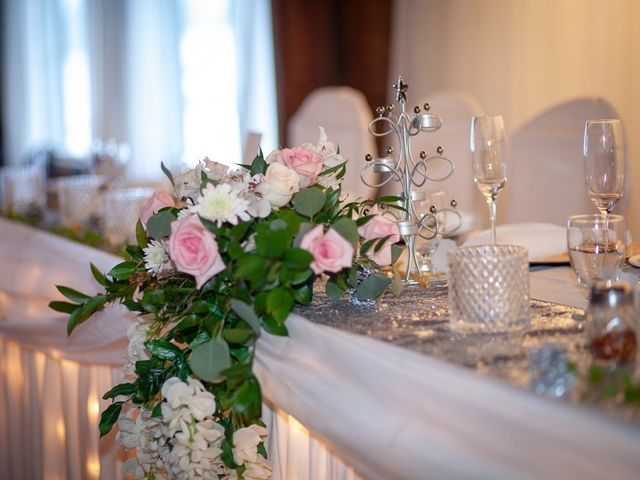 Nathaniel and Katie&apos;s wedding in Niagara Falls, Ontario 48