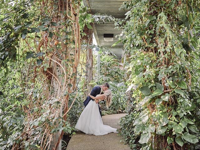 Chris and Laura&apos;s wedding in Cambridge, Ontario 22