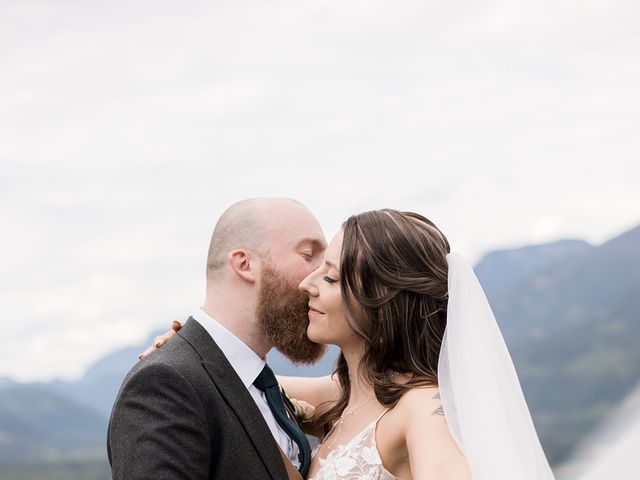 Adam and Kerry&apos;s wedding in Hope, British Columbia 71