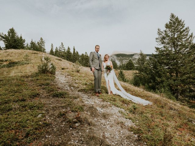 Aaron and Lisa&apos;s wedding in Canmore, Alberta 31