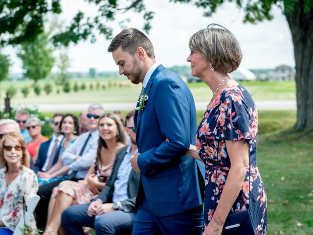 Evan and Jamie&apos;s wedding in Angus, Ontario 25