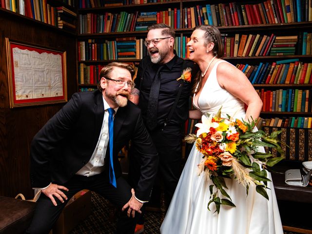 David and Crystal's wedding in Winnipeg, Manitoba 15