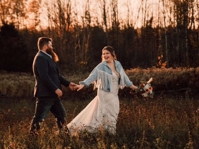 Jesse and Mikaela's wedding in Tweed, Ontario 152