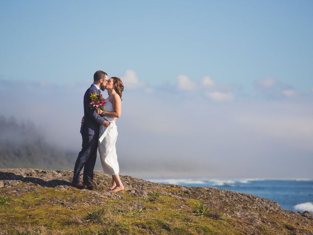 Brandon and Holly&apos;s wedding in Ucluelet, British Columbia 13