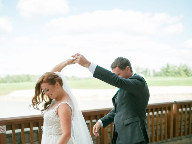 David and Leanne&apos;s wedding in Niagara Falls, Ontario 14