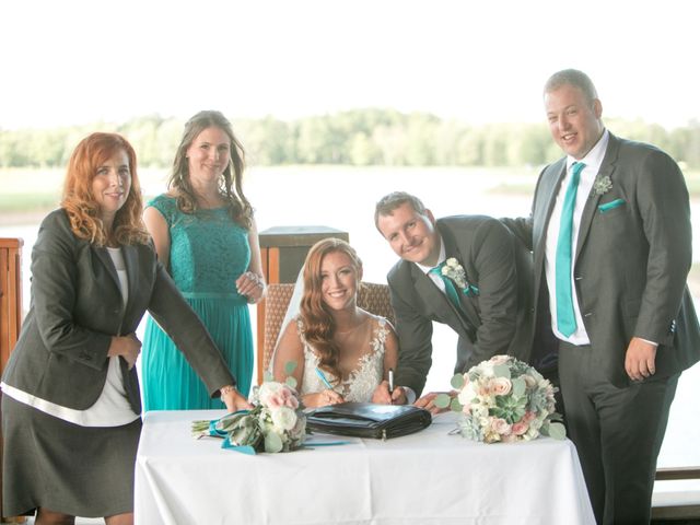 David and Leanne&apos;s wedding in Niagara Falls, Ontario 35