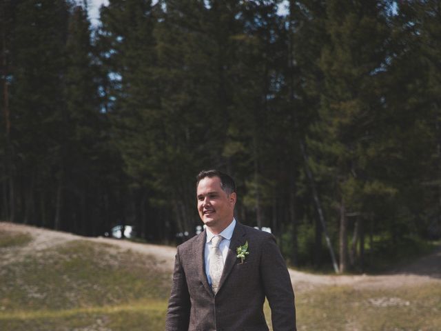 Hans and Samantha&apos;s wedding in Banff, Alberta 53