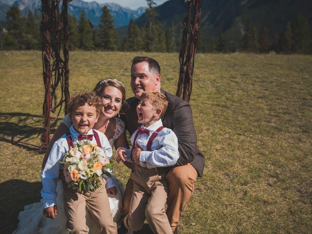 Hans and Samantha&apos;s wedding in Banff, Alberta 116