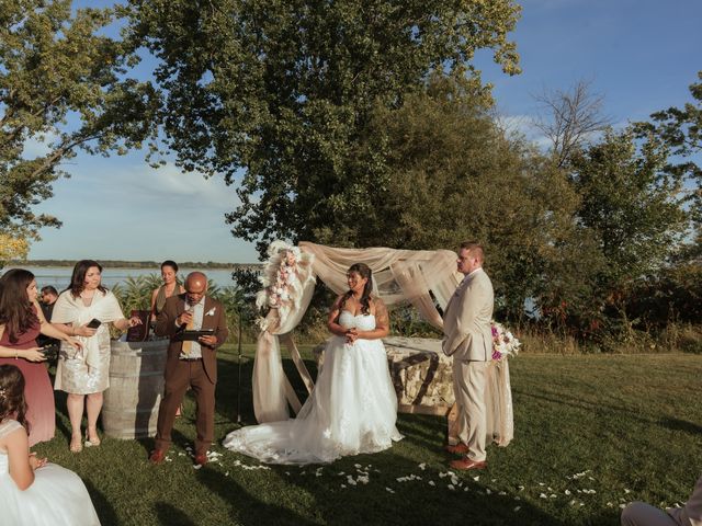 Jone and Cesia's wedding in Lanoraie, Quebec 33